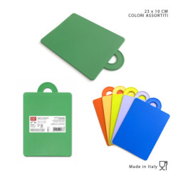 TAGLIERE IN PE SOTTILE CON MANICO 23x15 CM - COLORI ASSORTITI